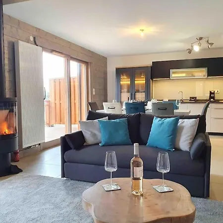 Apartment - Luxury 4 Bedroom Floor With Spectacular Views